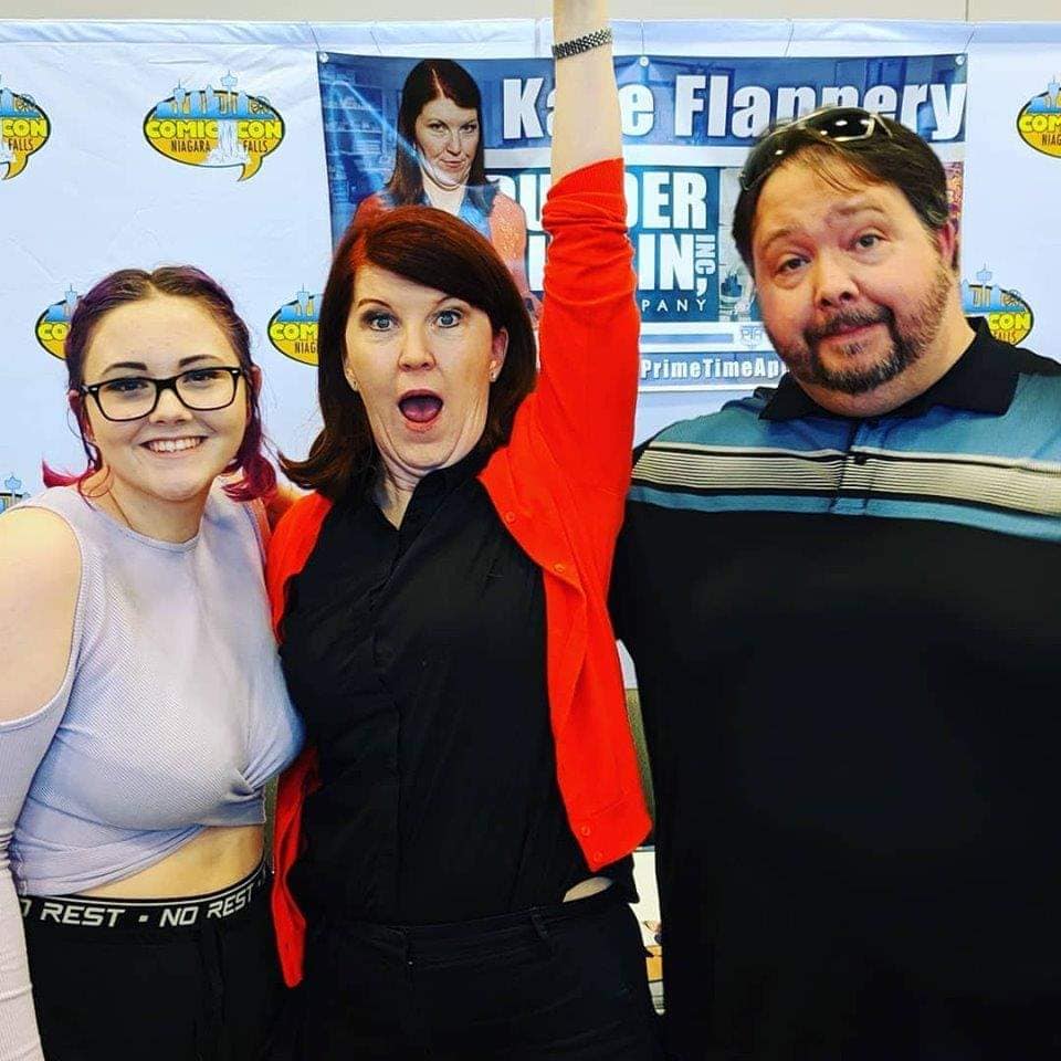 Rob T. Case with Kate Flannery, Niagara Falls Comic Con
