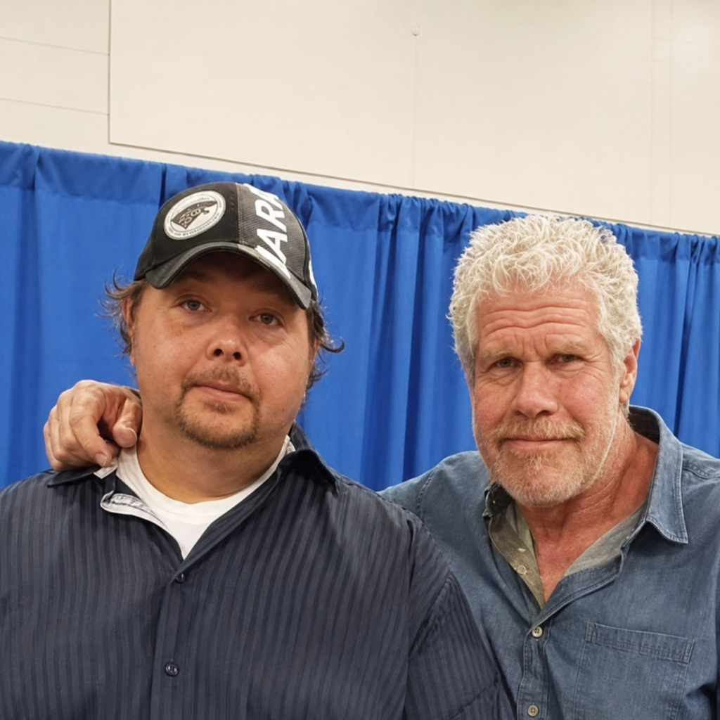 Rob T. Case with Ron Perlman, Niagara Comic Con